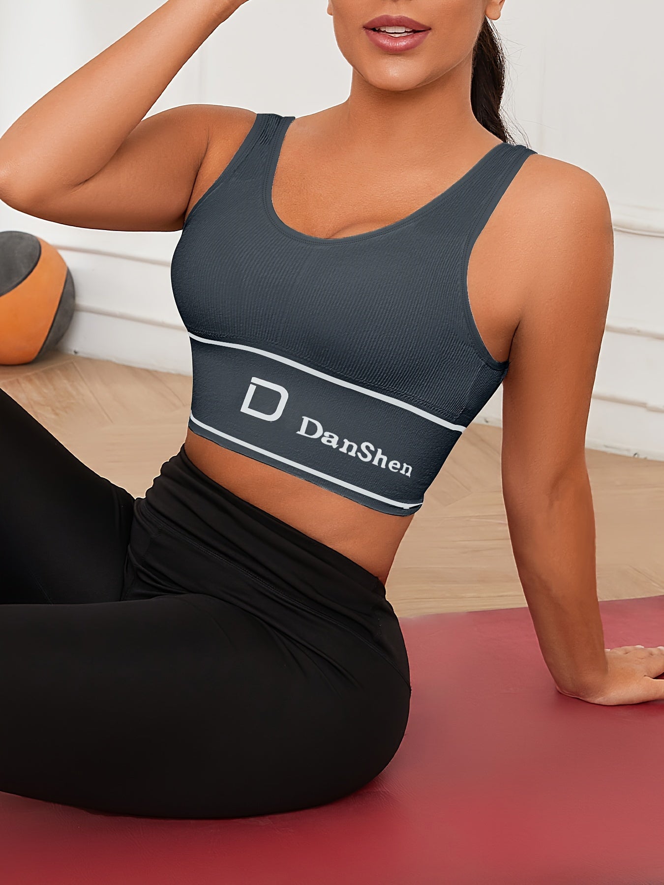 5pcs Sports Bras, Wireless, Full Coverage, High Elasticity, for Yoga and Running, Breathable Nylon Blend, Machine Washable, Various Colors, with Fashionable Prints