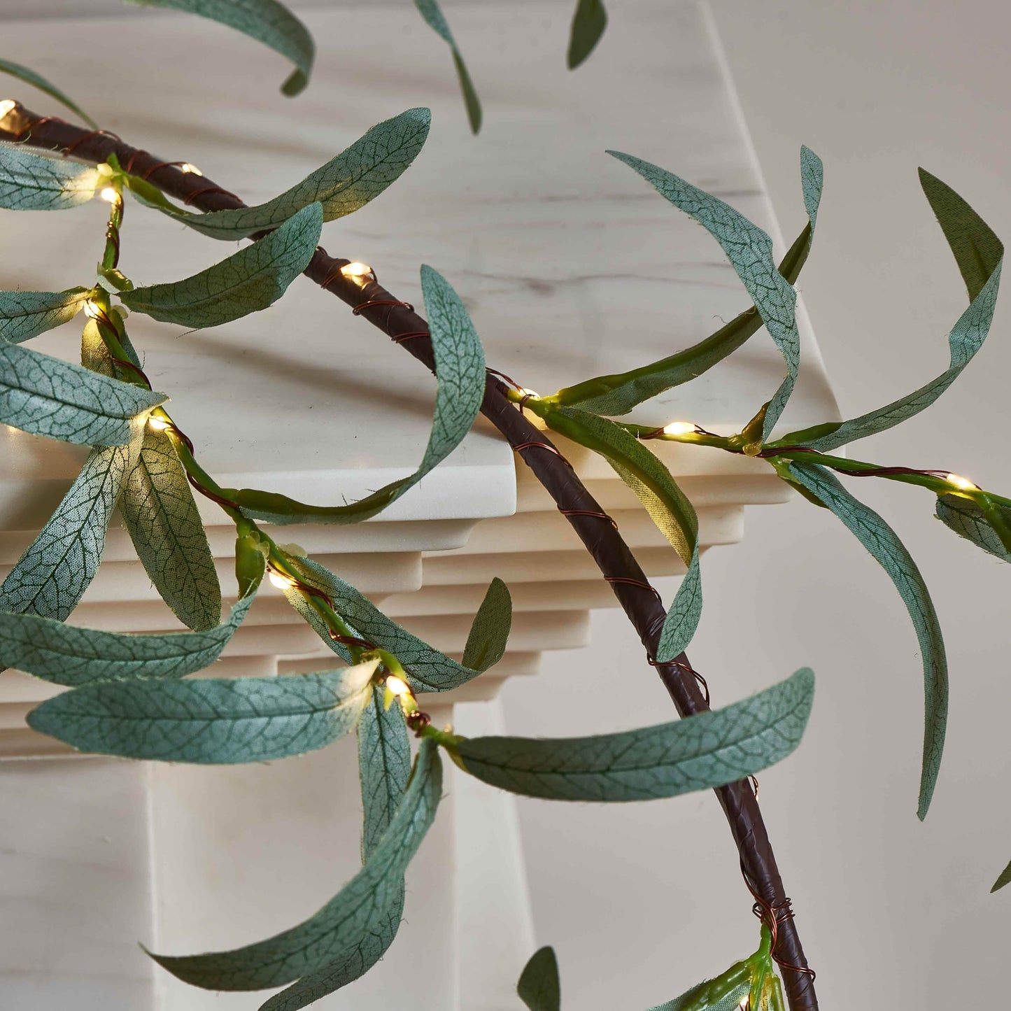 Lighted Artificial Olive Garland 6FT 96 LED Fairy Lights Battery Operated, Faux Vine Lights With Timer For Spring Christmas Holiday Fireplace Decor