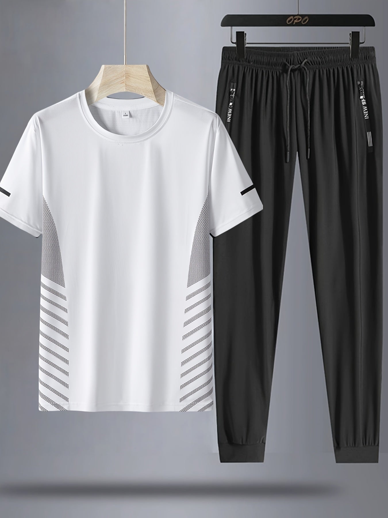Men's Casual Athletic Set Breathable Polyester T-Shirt And Joggers