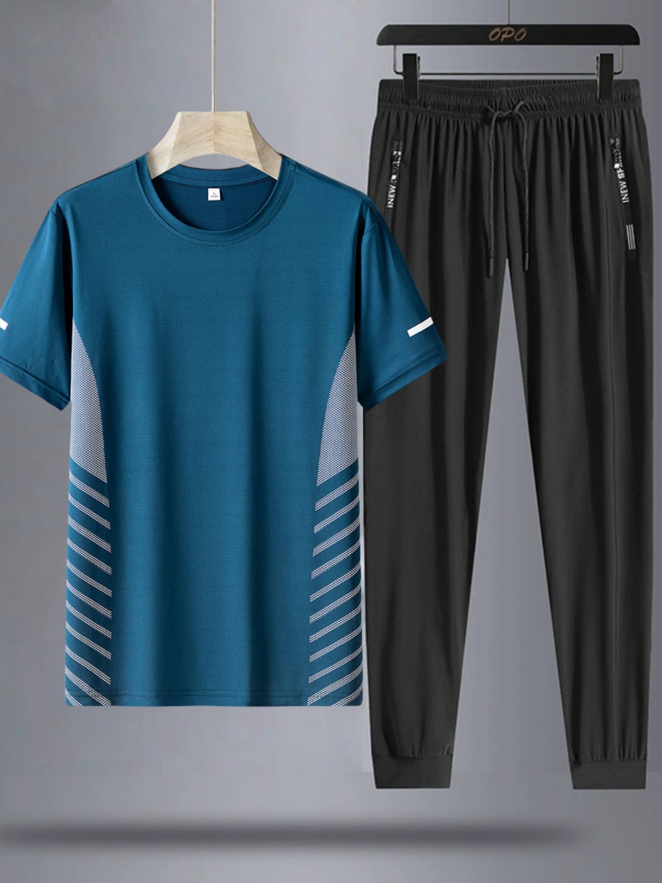 Men's Casual Athletic Set Breathable Polyester T-Shirt And Joggers